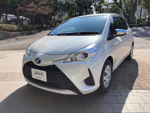 平成29年式　トヨタ・ヴィッツ ＨⅤ ジュエラ 1500㏄